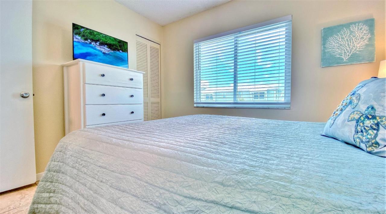 Sand Castle North 404 Clearwater Beach Exterior photo